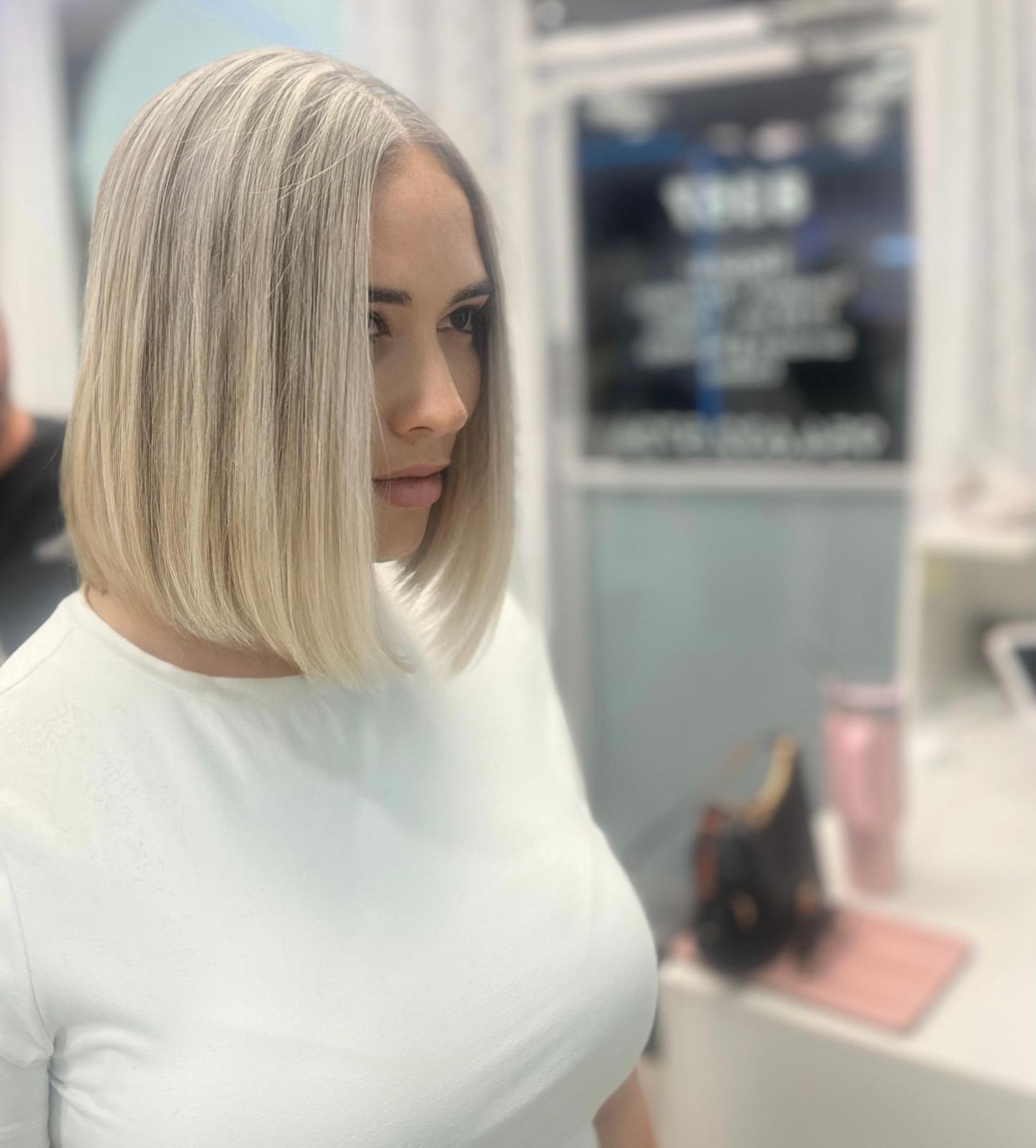 WOMENS HAIR CUT