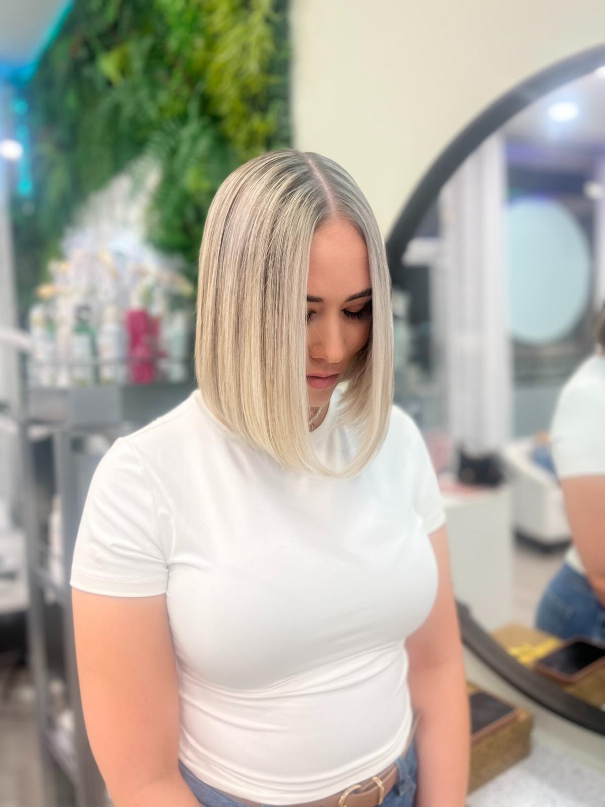 WOMENS HAIR CUT