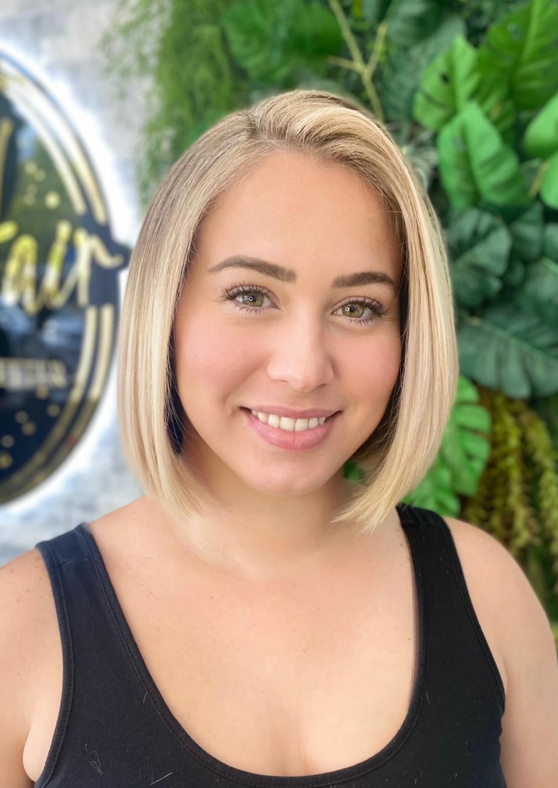 WOMENS HAIR CUT