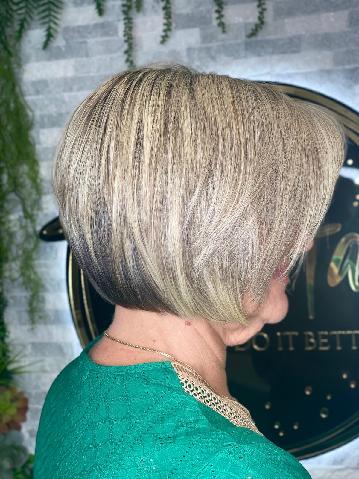 WOMENS HAIR CUT